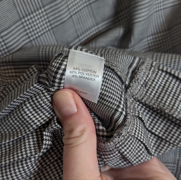 J Jill Glen Plaid Pleated Hem Tank - Black and White Academia sz XS - Picture 6 of 6